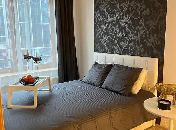 Apartment Hommiku 4 *